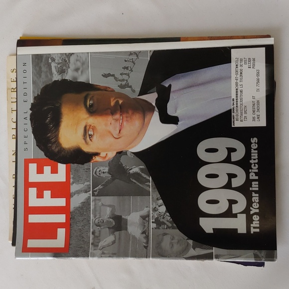 Set of 5 Vintage Life Magazines, The Year in Pictures, '83, '84, '95, '96, '99 - Picture 6 of 12